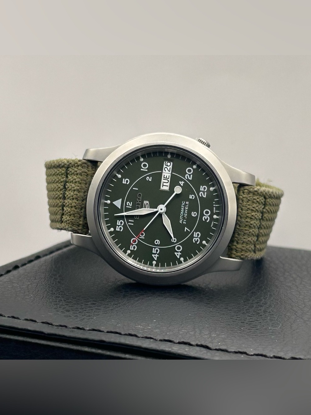 Seiko 5 Men’s Green Dial Green Nylon Strap Automatic 37mm Watch 7S26-02J0